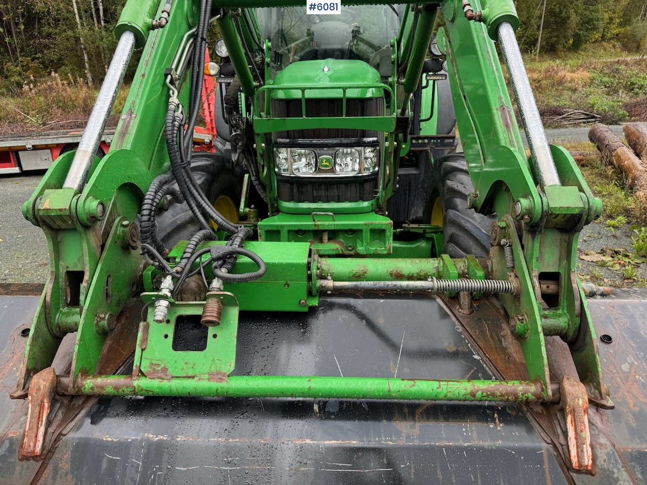 2007 John Deere 6430 Premium w/ front loader and bucket. - Τρακτέρ: φωτογραφία 5 2007 John Deere 6430 Premium w/ front loader and bucket. - Τρακτέρ: φωτογραφία 5