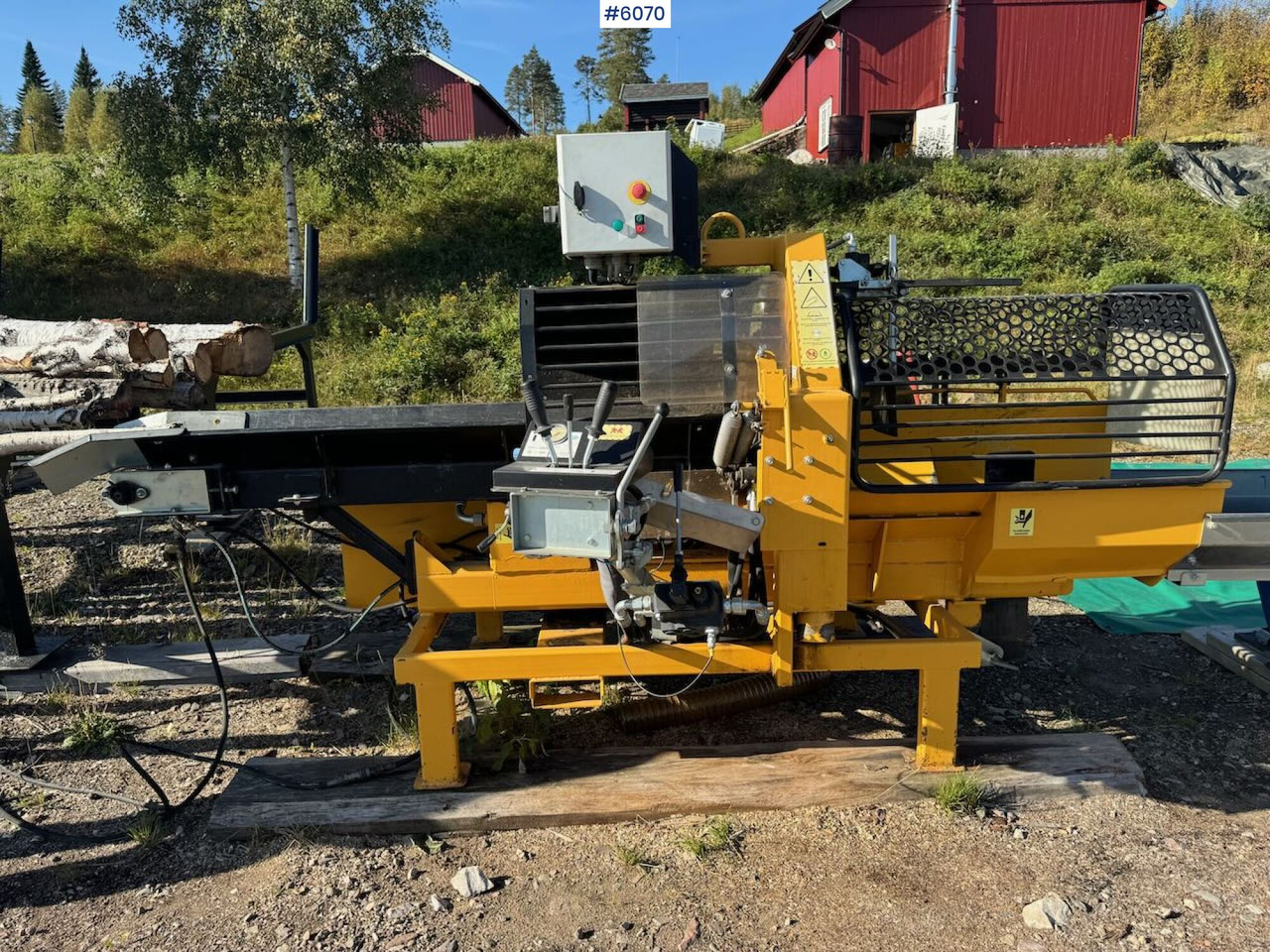 2010 Kisaved Kubik firewood processor with log table and conveyor belt. - Δασικά μηχανήματα: φωτογραφία 2 2010 Kisaved Kubik firewood processor with log table and conveyor belt. - Δασικά μηχανήματα: φωτογραφία 2