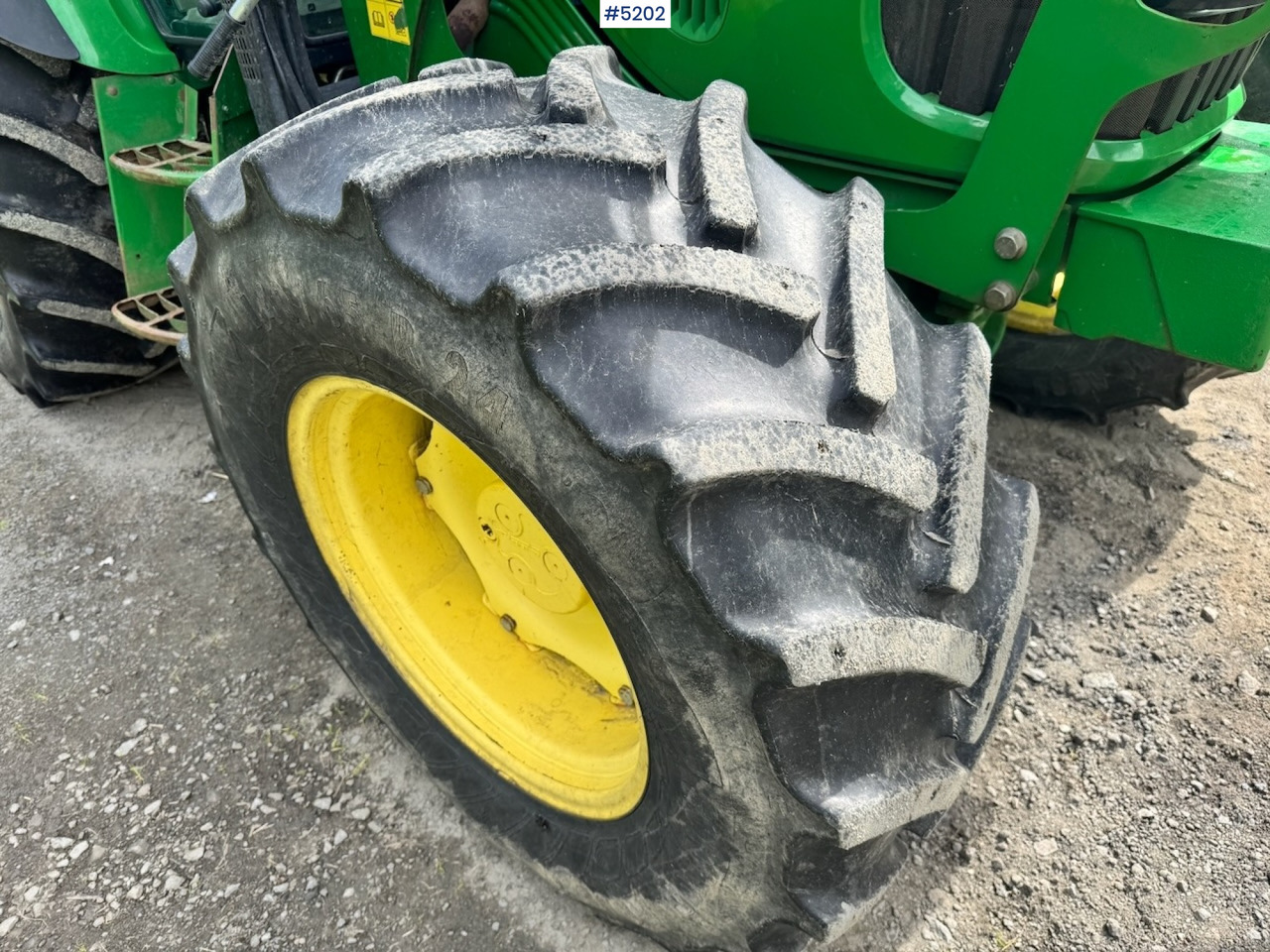 2011 John Deere 5100R 4x4 w/ Front loader and bucket. 2730 hours! - Τρακτέρ: φωτογραφία 5 2011 John Deere 5100R 4x4 w/ Front loader and bucket. 2730 hours! - Τρακτέρ: φωτογραφία 5