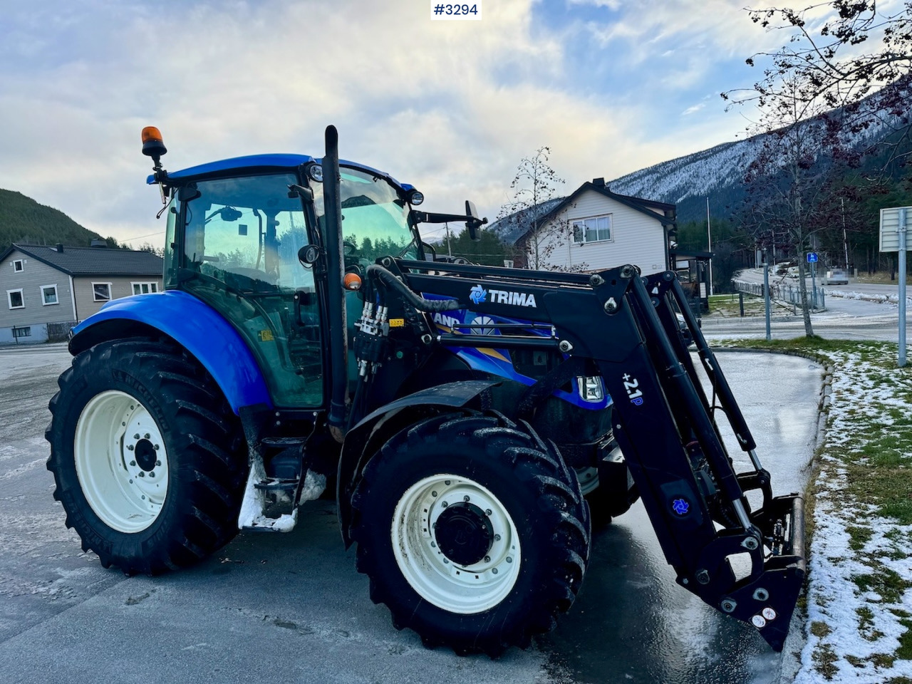2013 New Holland T5.95 with Trima +2.1P Front Loader. New Engine! - Τρακτέρ: φωτογραφία 3 2013 New Holland T5.95 with Trima +2.1P Front Loader. New Engine! - Τρακτέρ: φωτογραφία 3