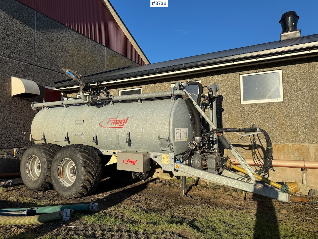 2017 Fliegl VFW 10600 Tandem w/lots of equipment - Κοπροδιανομέας υγρής κοπριάς: φωτογραφία 1 2017 Fliegl VFW 10600 Tandem w/lots of equipment - Κοπροδιανομέας υγρής κοπριάς: φωτογραφία 1