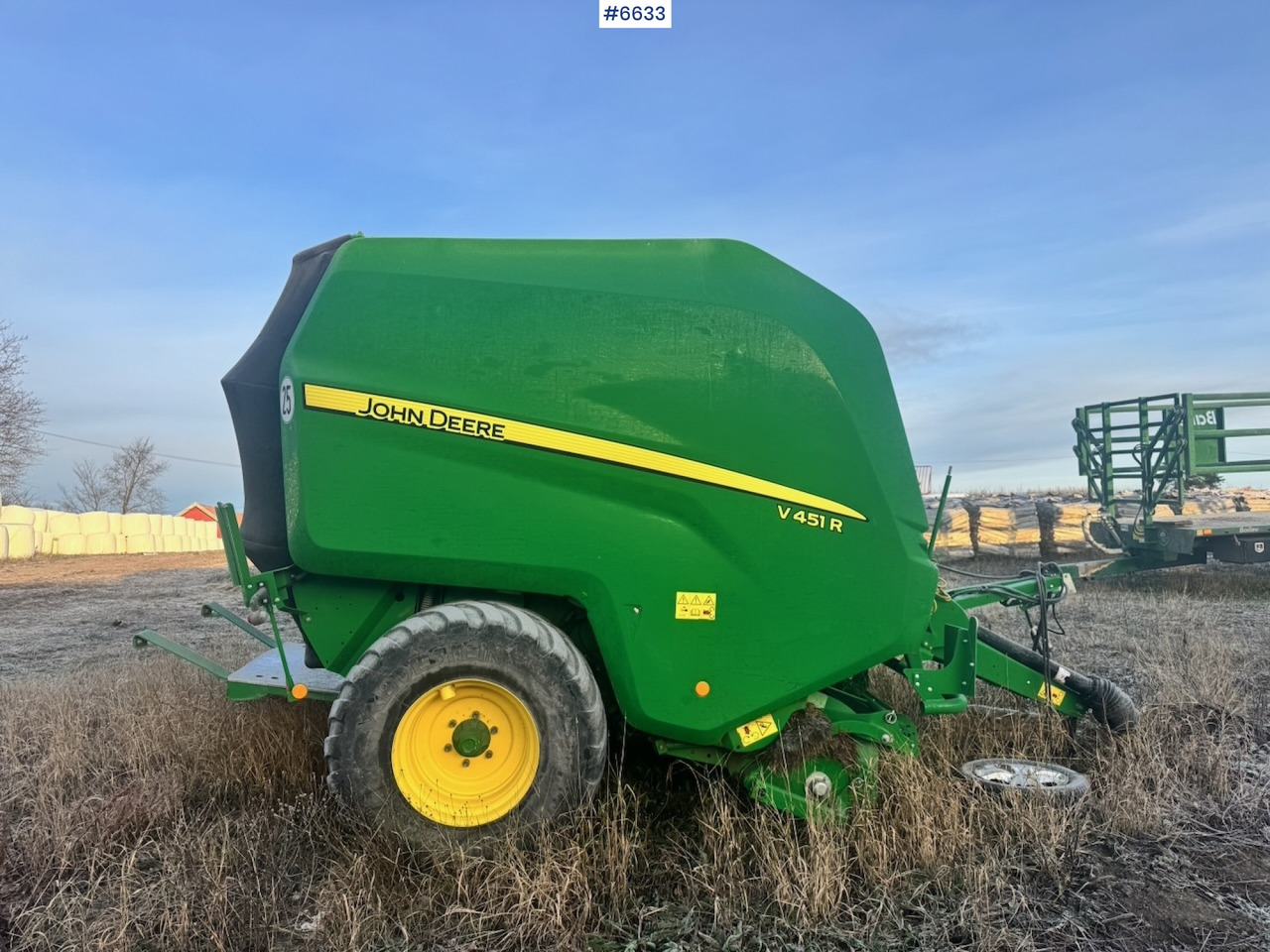 2018 John Deere V451R Round baler - Σανού και κτηνοτροφικά μηχανήματα: φωτογραφία 3 2018 John Deere V451R Round baler - Σανού και κτηνοτροφικά μηχανήματα: φωτογραφία 3