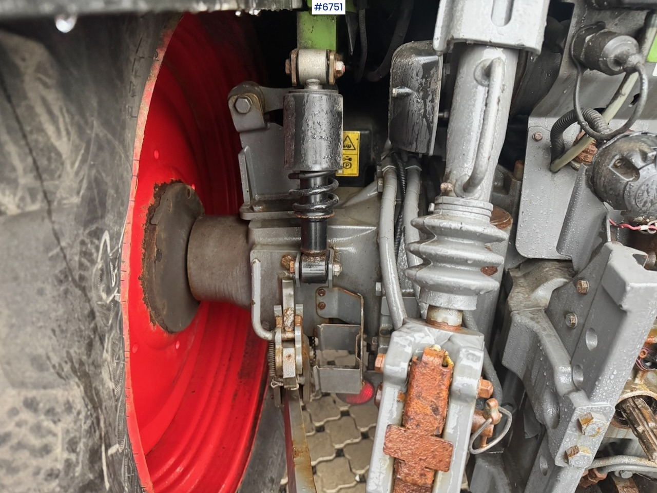 Τρακτέρ 2019 Fendt 313 Vario w/ Front hydraulics and 2 sets of tires.: φωτογραφία 11