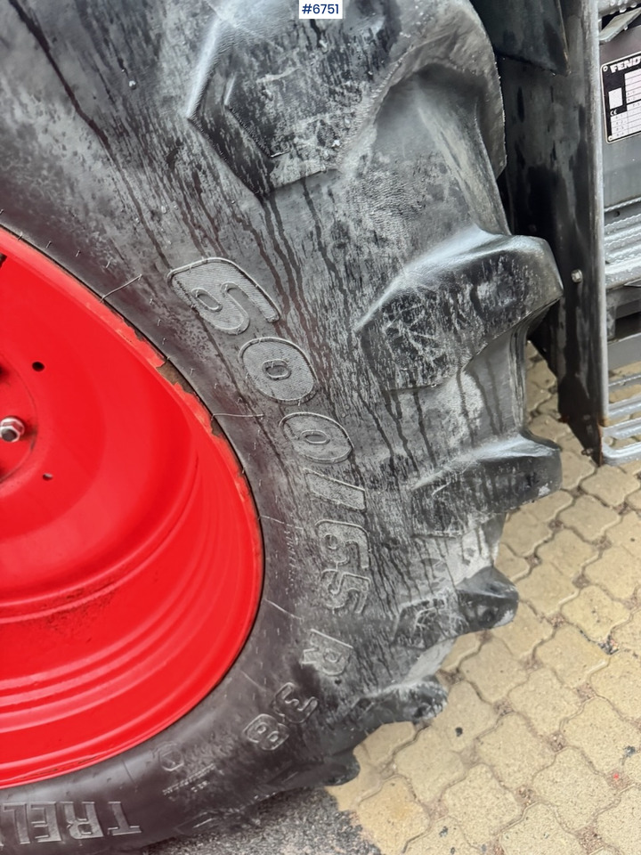 Τρακτέρ 2019 Fendt 313 Vario w/ Front hydraulics and 2 sets of tires.: φωτογραφία 15