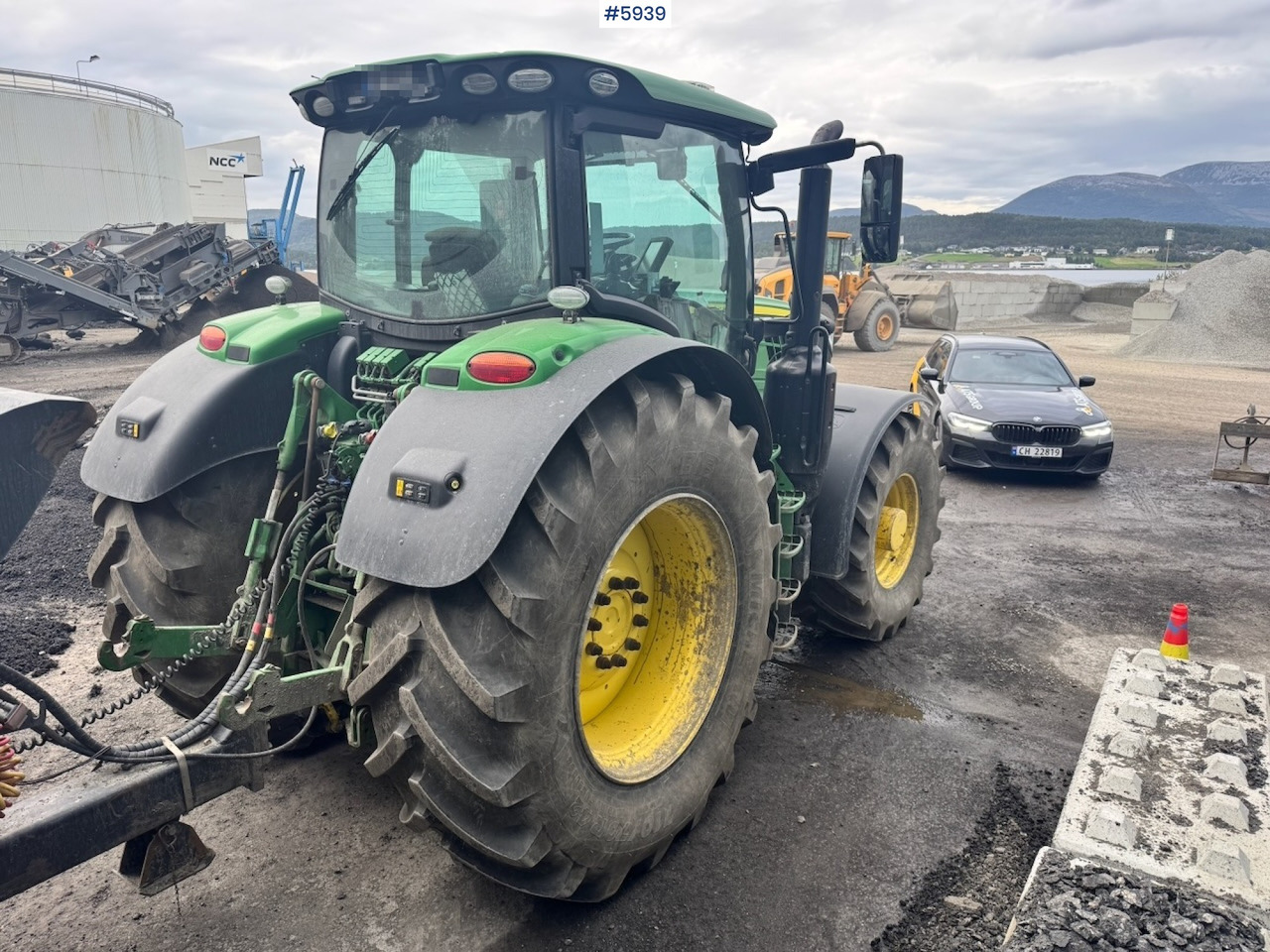 2020 John Deere 6215R w/ Front PTO and hydraulics. 2 sets of tires. - Τρακτέρ: φωτογραφία 5 2020 John Deere 6215R w/ Front PTO and hydraulics. 2 sets of tires. - Τρακτέρ: φωτογραφία 5