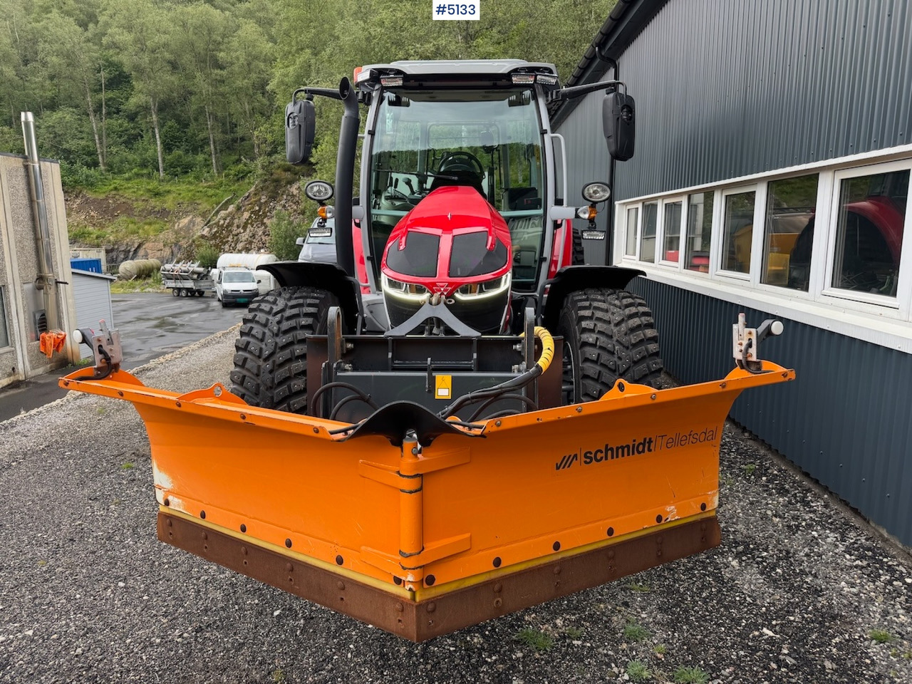 2022 Massey Ferguson 5S.105 w/front hydraulics and plowing rig - Τρακτέρ: φωτογραφία 3 2022 Massey Ferguson 5S.105 w/front hydraulics and plowing rig - Τρακτέρ: φωτογραφία 3
