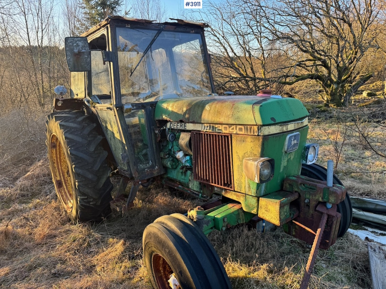 Ca. 1985 John Deere 4x2 - Τρακτέρ: φωτογραφία 1 Ca. 1985 John Deere 4x2 - Τρακτέρ: φωτογραφία 1