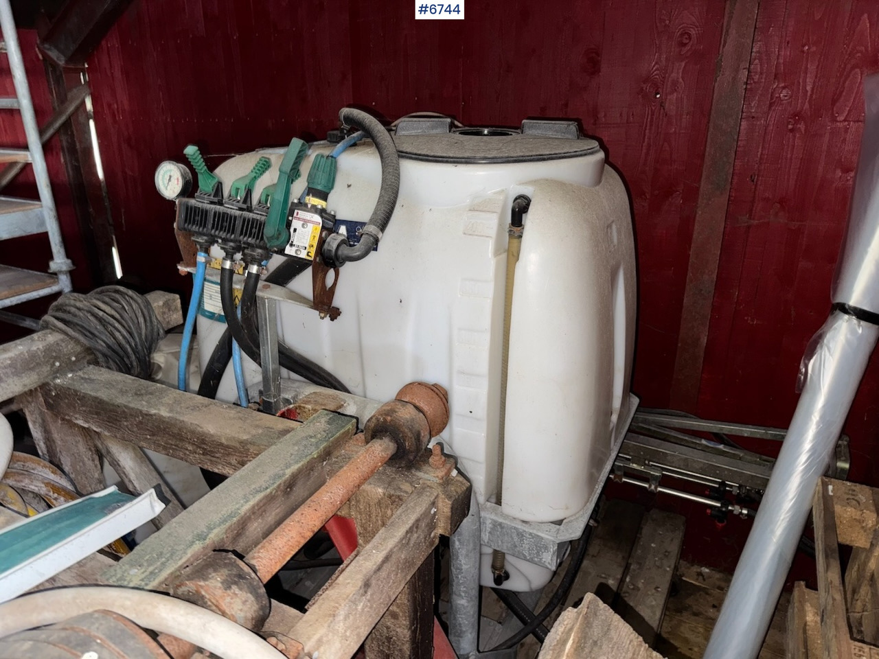 Field sprayer 8 meters - Ψεκαστικό: φωτογραφία 3 Field sprayer 8 meters - Ψεκαστικό: φωτογραφία 3