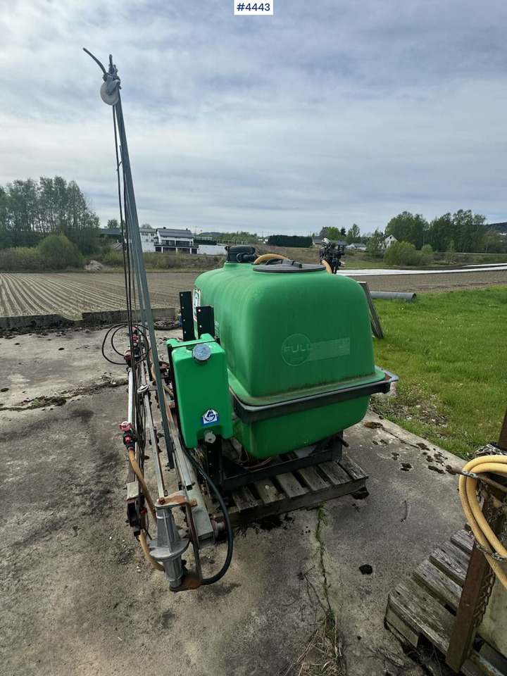 Full-spray field sprayer - Ψεκαστικό: φωτογραφία 4 Full-spray field sprayer - Ψεκαστικό: φωτογραφία 4