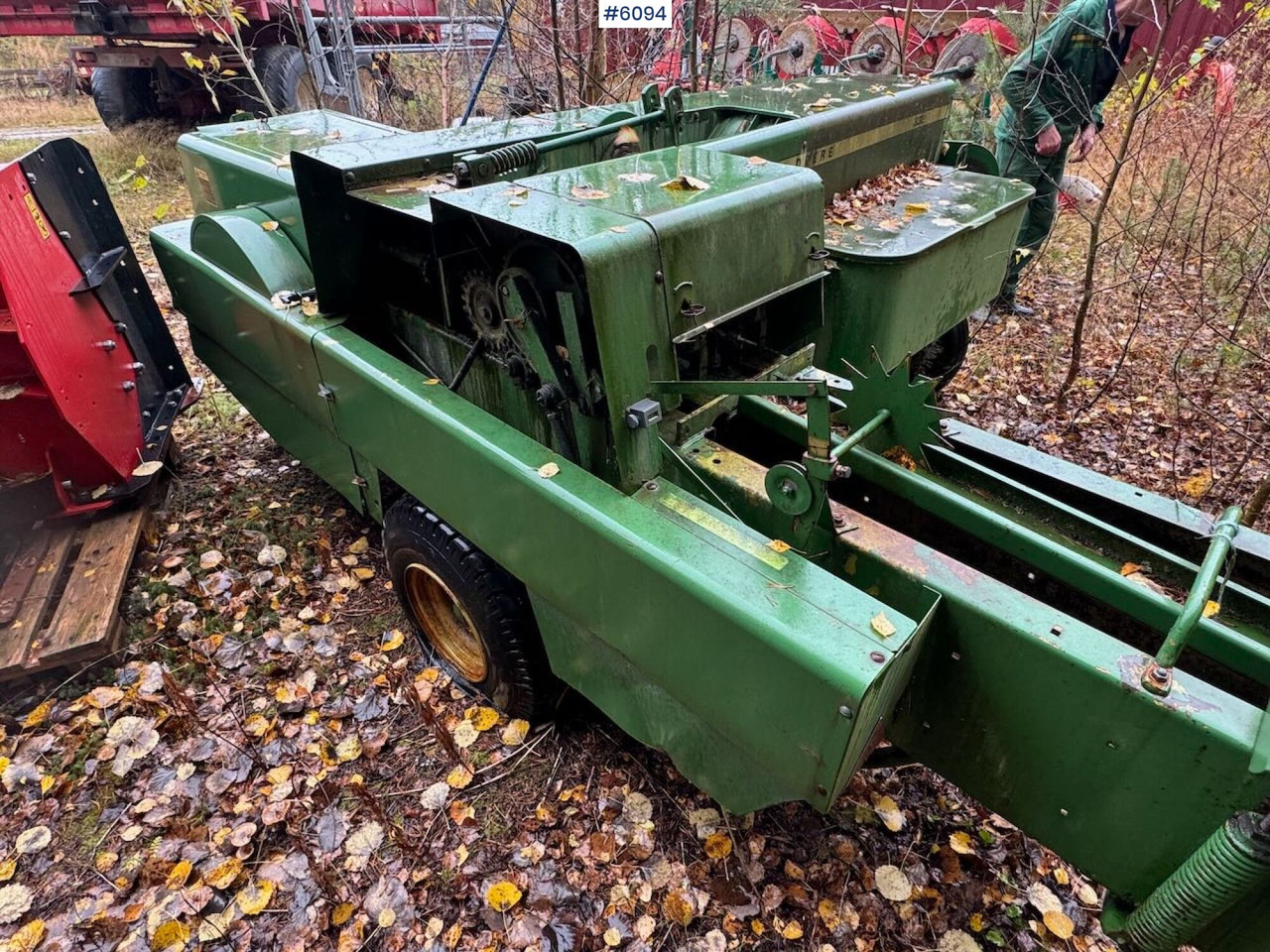 John Deere 332 - Σανού και κτηνοτροφικά μηχανήματα: φωτογραφία 3 John Deere 332 - Σανού και κτηνοτροφικά μηχανήματα: φωτογραφία 3