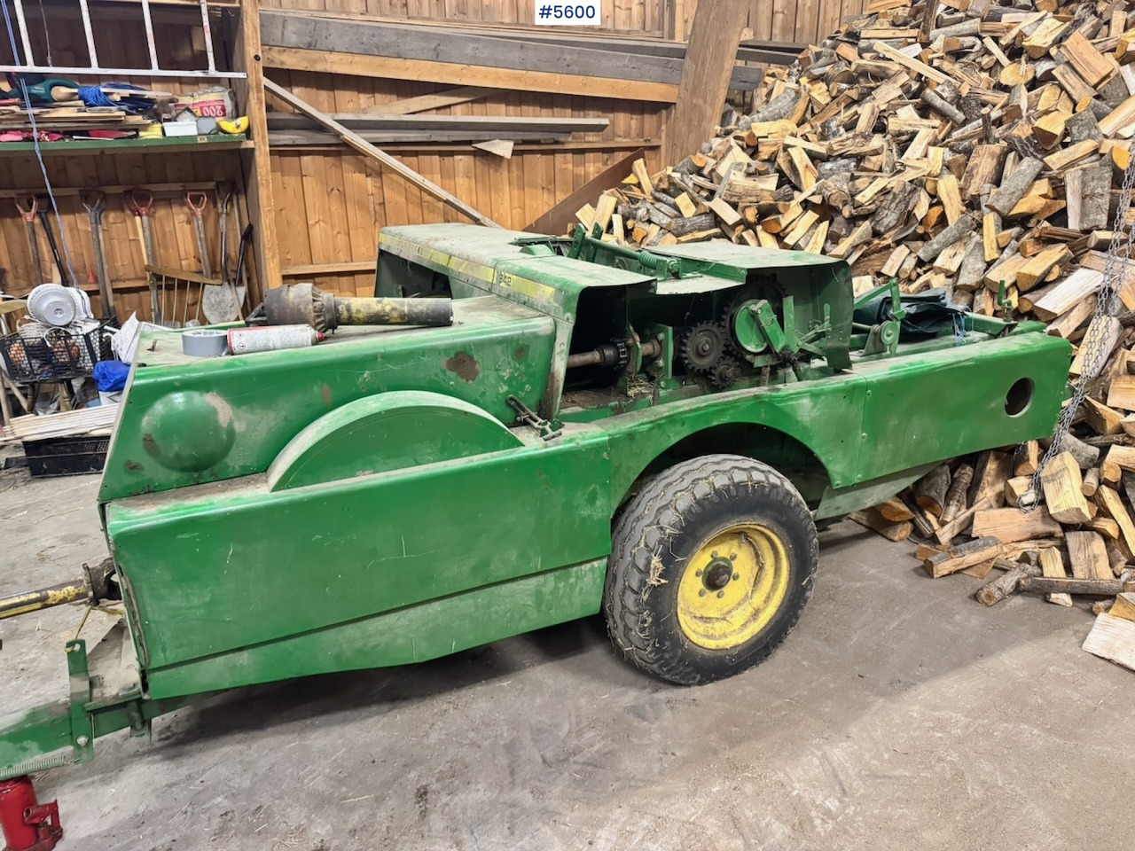 John Deere 342 Square Baler - Σανού και κτηνοτροφικά μηχανήματα: φωτογραφία 2 John Deere 342 Square Baler - Σανού και κτηνοτροφικά μηχανήματα: φωτογραφία 2