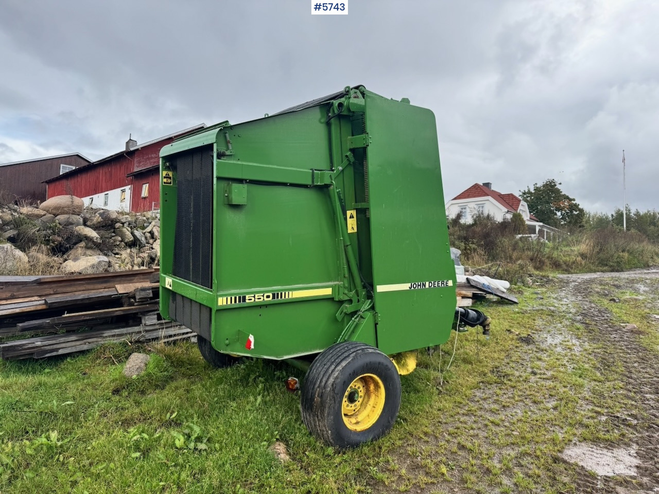 John Deere 550 Round Baler. - Σανού και κτηνοτροφικά μηχανήματα: φωτογραφία 1 John Deere 550 Round Baler. - Σανού και κτηνοτροφικά μηχανήματα: φωτογραφία 1