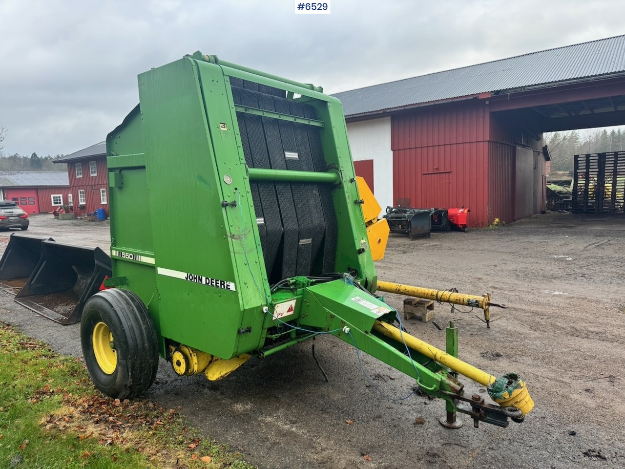 John Deere 550 Rundballepresse m/ Styreboks. - Σανού και κτηνοτροφικά μηχανήματα: φωτογραφία 1 John Deere 550 Rundballepresse m/ Styreboks. - Σανού και κτηνοτροφικά μηχανήματα: φωτογραφία 1
