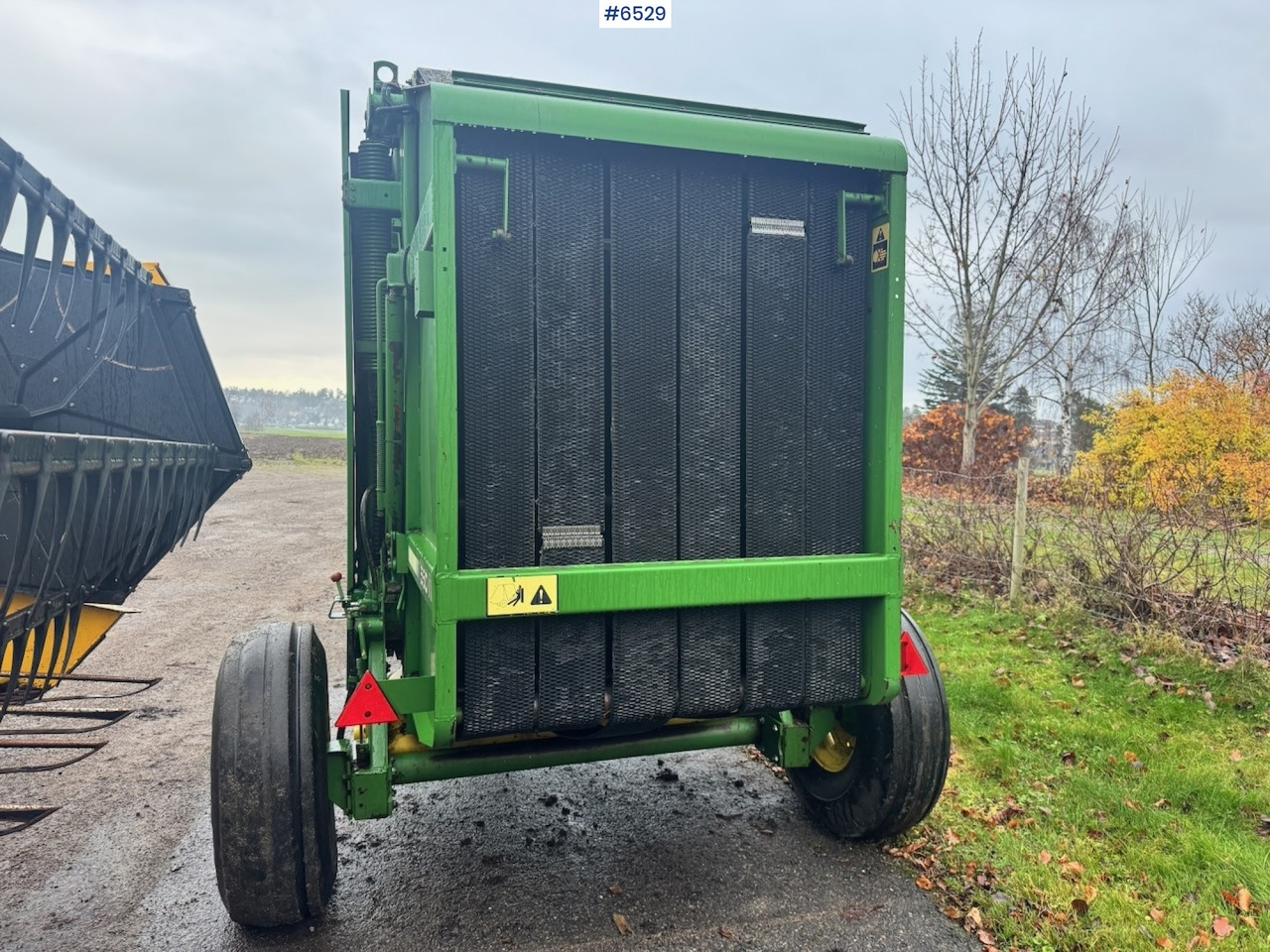 John Deere 550 Rundballepresse m/ Styreboks. - Σανού και κτηνοτροφικά μηχανήματα: φωτογραφία 4 John Deere 550 Rundballepresse m/ Styreboks. - Σανού και κτηνοτροφικά μηχανήματα: φωτογραφία 4