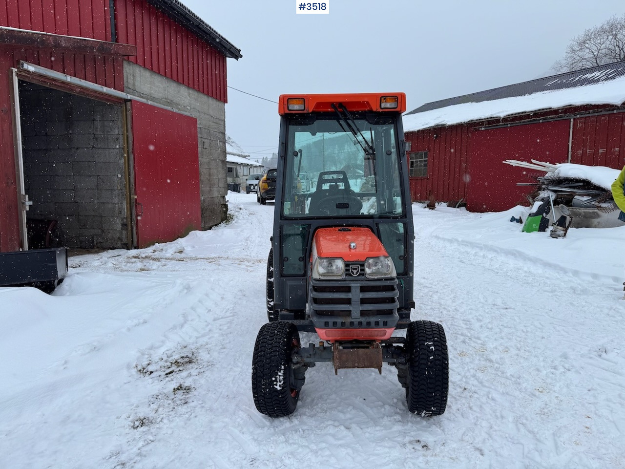 Kubota B1700 with low hours and some extra equipment - Τρακτέρ: φωτογραφία 5 Kubota B1700 with low hours and some extra equipment - Τρακτέρ: φωτογραφία 5