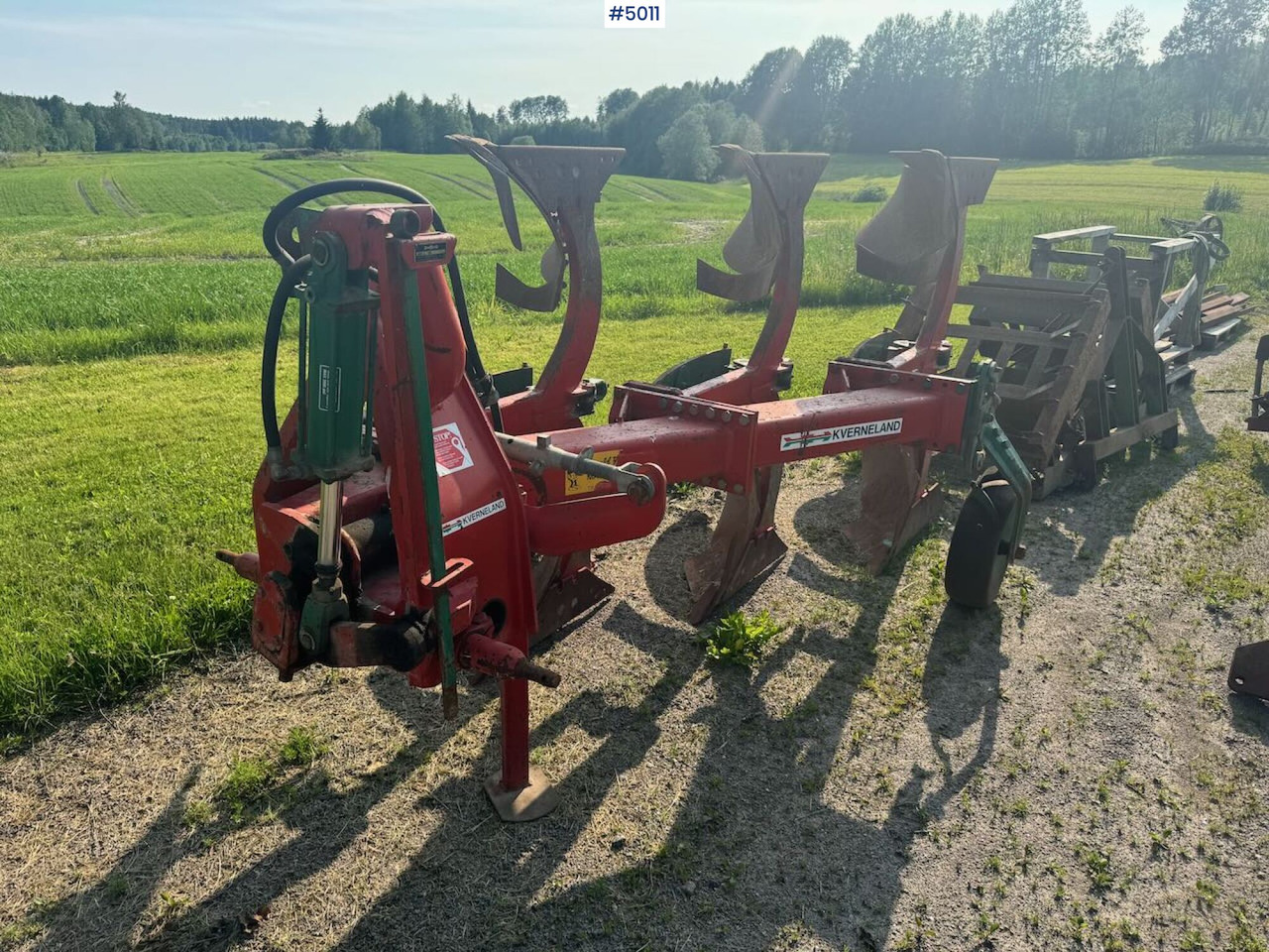 Kverneland Mod. E 3-blade reversible plough - Μηχανή οργώματος: φωτογραφία 4 Kverneland Mod. E 3-blade reversible plough - Μηχανή οργώματος: φωτογραφία 4