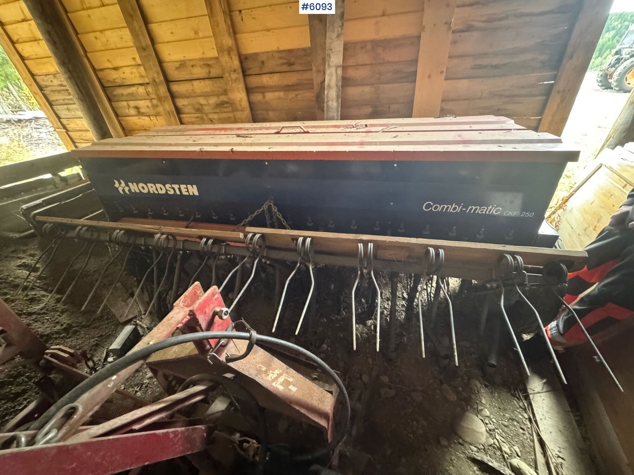 Nordsten Combi-matic CKF 250 - Σπαρτική μηχανή: φωτογραφία 3 Nordsten Combi-matic CKF 250 - Σπαρτική μηχανή: φωτογραφία 3