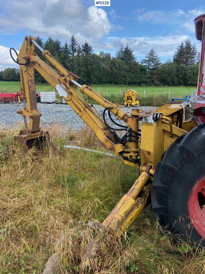 Volvo 430 mit heckmontiertem Baggeraufbau, Rep.-Objekt - Τρακτέρ: φωτογραφία 3 Volvo 430 mit heckmontiertem Baggeraufbau, Rep.-Objekt - Τρακτέρ: φωτογραφία 3