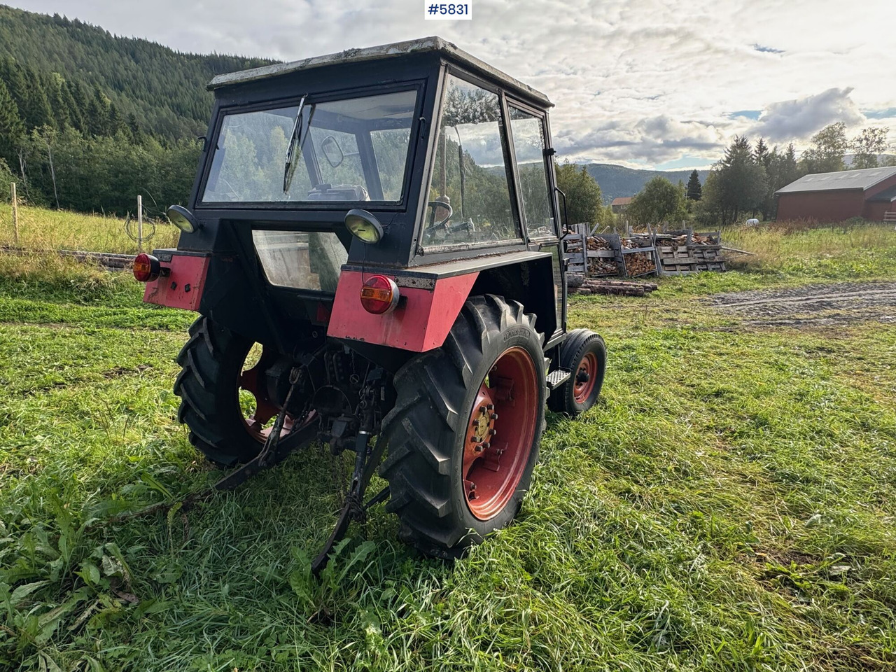 Zetor 4911 - Τρακτέρ: φωτογραφία 3 Zetor 4911 - Τρακτέρ: φωτογραφία 3