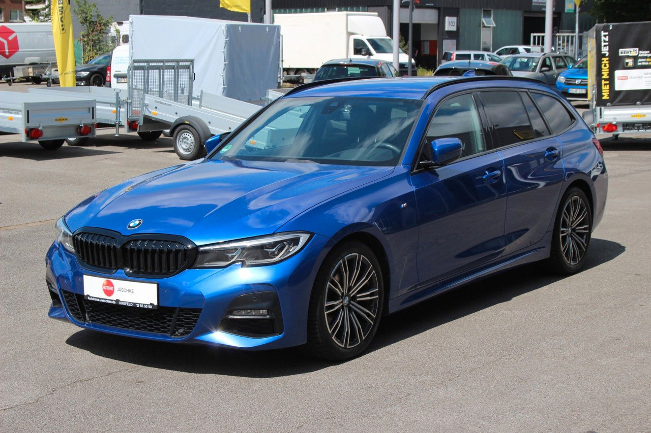 BMW 320 Touring d M Sport Laser Alcantara Harman Kar - Αυτοκίνητο: φωτογραφία 4 BMW 320 Touring d M Sport Laser Alcantara Harman Kar - Αυτοκίνητο: φωτογραφία 4