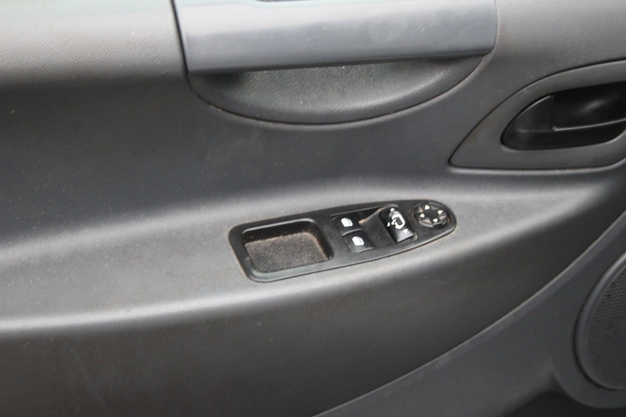 Fiat Scudo L2 H2 Multicab Klima Kamera - Επιβατικό βαν: φωτογραφία 4 Fiat Scudo L2 H2 Multicab Klima Kamera - Επιβατικό βαν: φωτογραφία 4