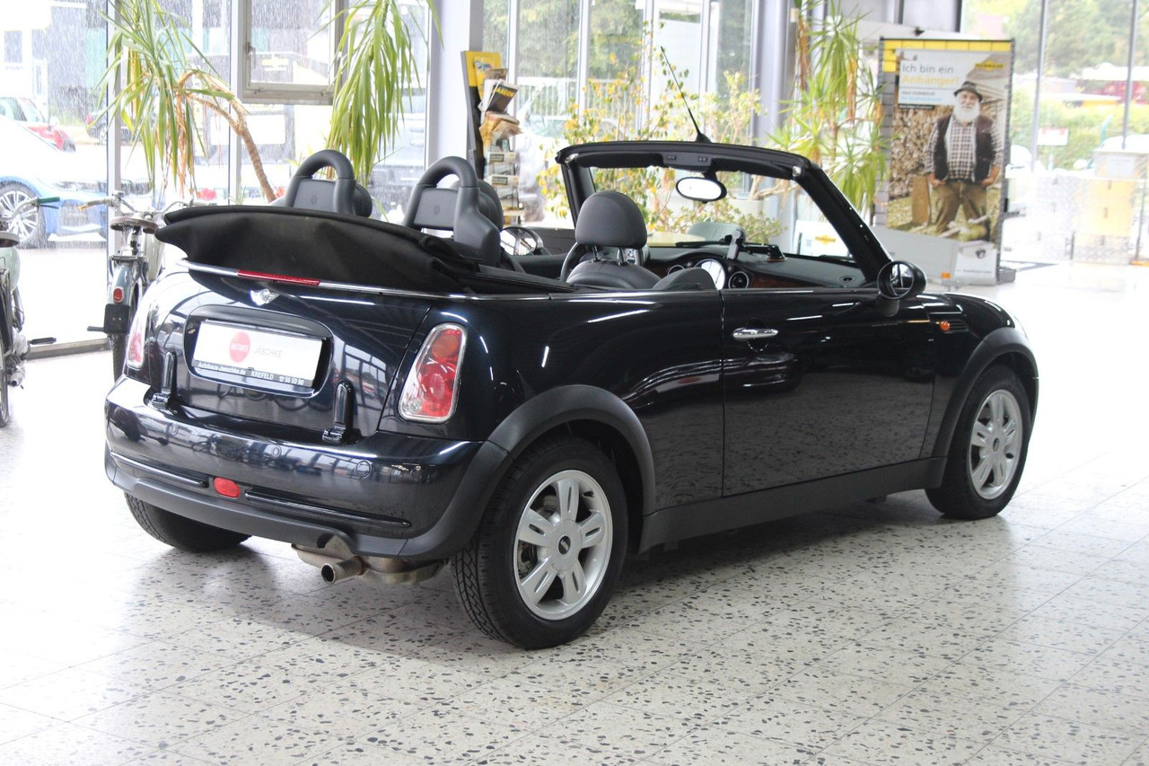 MINI One Cabrio 72tM - Κάμπριο: φωτογραφία 3 MINI One Cabrio 72tM - Κάμπριο: φωτογραφία 3