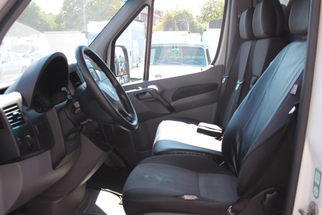 Volkswagen Crafter Kasten 35 mittel L2H2 KLIMA 1.Hand - Επιβατικό βαν: φωτογραφία 5 Volkswagen Crafter Kasten 35 mittel L2H2 KLIMA 1.Hand - Επιβατικό βαν: φωτογραφία 5