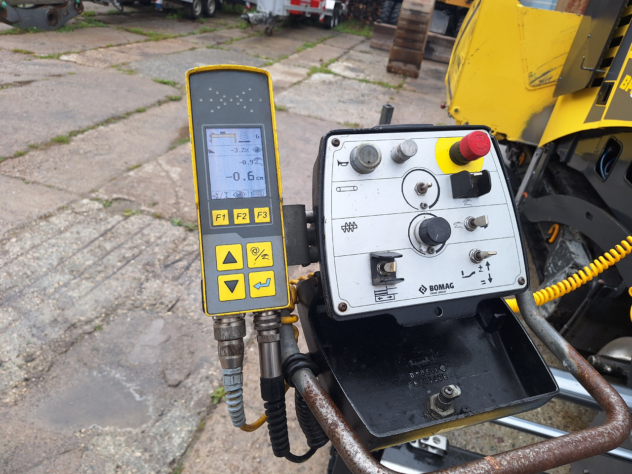 Bomag Bf 300C-3 - Διαστρωτήρας ασφάλτου: φωτογραφία 5 Bomag Bf 300C-3 - Διαστρωτήρας ασφάλτου: φωτογραφία 5