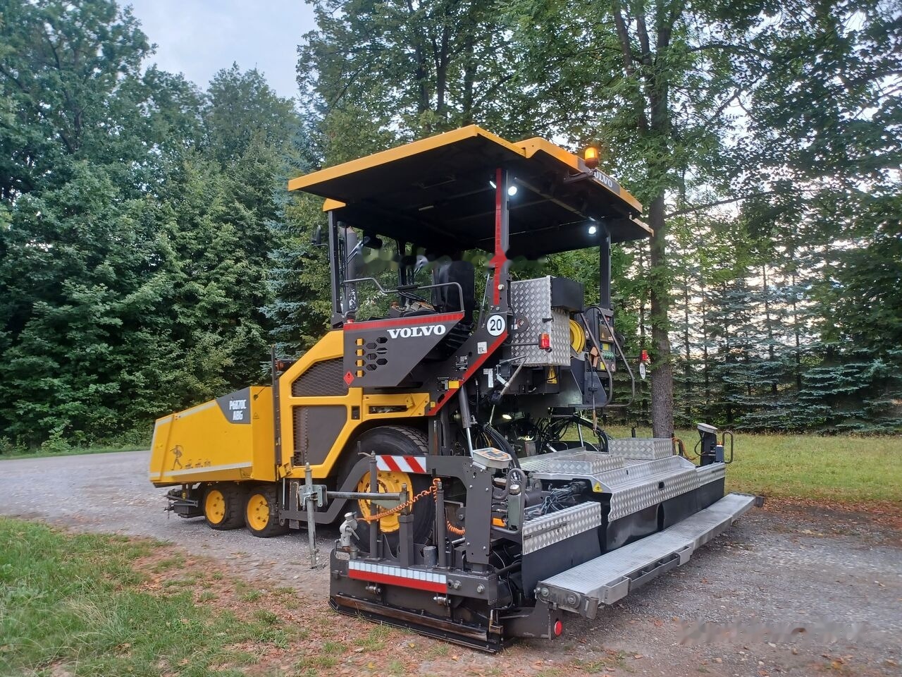 Volvo-ABG P6870C - Διαστρωτήρας ασφάλτου: φωτογραφία 3 Volvo-ABG P6870C - Διαστρωτήρας ασφάλτου: φωτογραφία 3