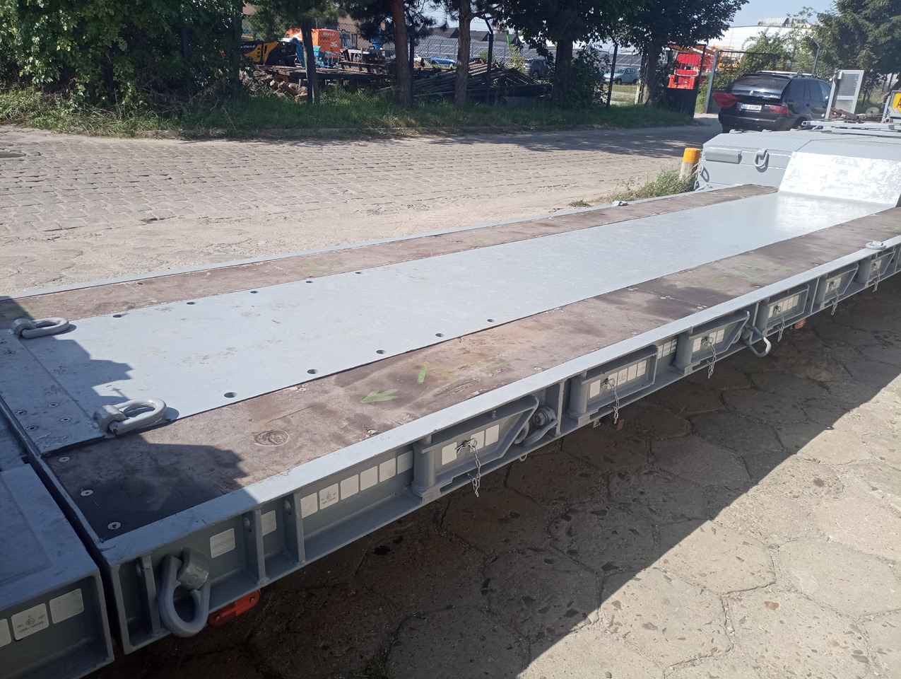 BERTOJA Tiefbett marki Bertoja 2-osie skrętne po kapitalnym remoncie - Επικαθήμενο με χαμηλό δάπεδο: φωτογραφία 2 BERTOJA Tiefbett marki Bertoja 2-osie skrętne po kapitalnym remoncie - Επικαθήμενο με χαμηλό δάπεδο: φωτογραφία 2