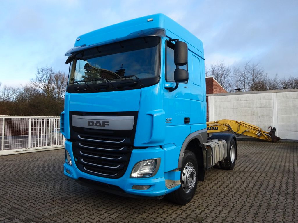 DAF XF 440 + Hydrl. Pumpe 4x2 - Τράκτορας: φωτογραφία 1 DAF XF 440 + Hydrl. Pumpe 4x2 - Τράκτορας: φωτογραφία 1