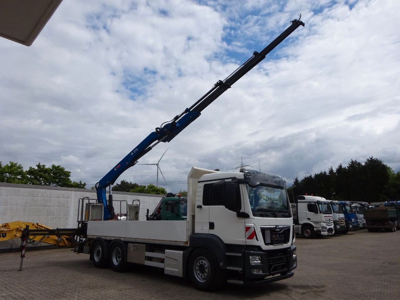 MAN 26.420 TGS Pritsche + HIAB 211 HIPRO Kran - Φορτηγό με γερανό: φωτογραφία 3 MAN 26.420 TGS Pritsche + HIAB 211 HIPRO Kran - Φορτηγό με γερανό: φωτογραφία 3