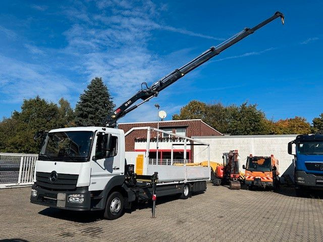 Mercedes-Benz 1221 Pritsche + HIAB XS077 ES 3 - 4x2 weiß - Φορτηγό με ανοιχτή καρότσα, Φορτηγό με γερανό: φωτογραφία 1 Mercedes-Benz 1221 Pritsche + HIAB XS077 ES 3 - 4x2 weiß - Φορτηγό με ανοιχτή καρότσα, Φορτηγό με γερανό: φωτογραφία 1