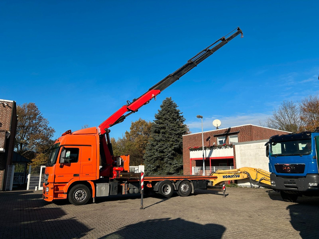 Mercedes-Benz 2541 Actros Plattform + FASSI Kran 6X2 - Φορτηγό με γερανό: φωτογραφία 2 Mercedes-Benz 2541 Actros Plattform + FASSI Kran 6X2 - Φορτηγό με γερανό: φωτογραφία 2