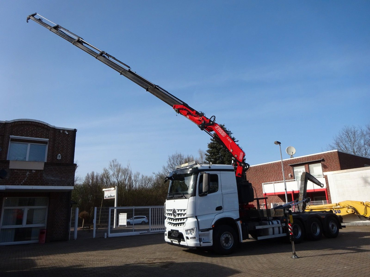 Mercedes-Benz 3248 Fassi Abroller + Fassi F275A 8x4 TRIDEM - Φορτηγό με γερανό: φωτογραφία 2 Mercedes-Benz 3248 Fassi Abroller + Fassi F275A 8x4 TRIDEM - Φορτηγό με γερανό: φωτογραφία 2