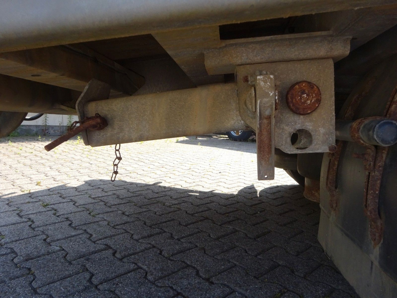 Ρυμούλκα με χαμηλό δάπεδο Möslein Tieflader Anhänger mit 3 Achsen und Rampen: φωτογραφία 10 Ρυμούλκα με χαμηλό δάπεδο Möslein Tieflader Anhänger mit 3 Achsen und Rampen: φωτογραφία 10