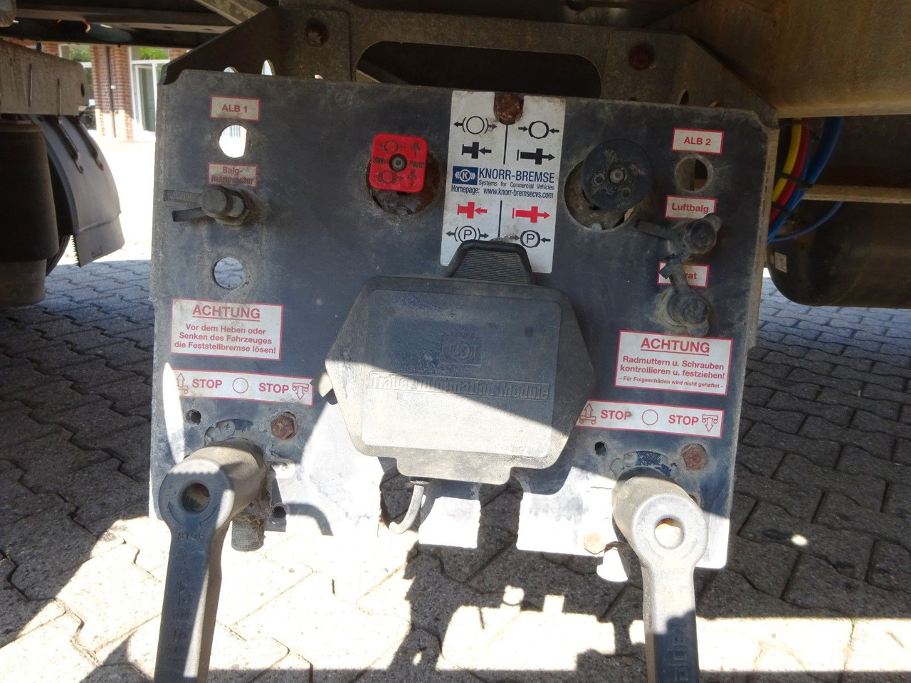 Ρυμούλκα με χαμηλό δάπεδο Möslein Tieflader Anhänger mit 3 Achsen und Rampen: φωτογραφία 14 Ρυμούλκα με χαμηλό δάπεδο Möslein Tieflader Anhänger mit 3 Achsen und Rampen: φωτογραφία 14