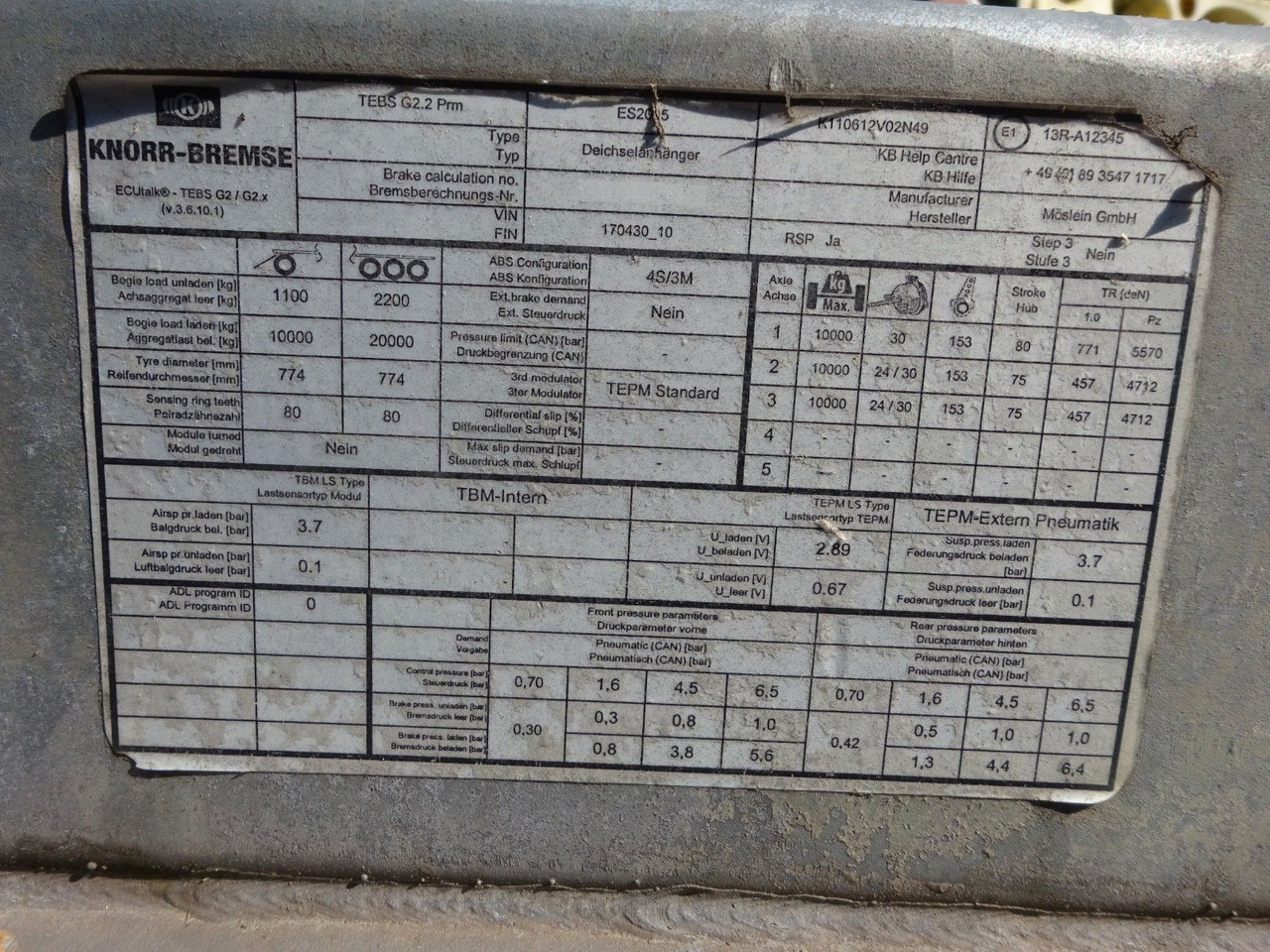 Ρυμούλκα με χαμηλό δάπεδο Möslein Tieflader Anhänger mit 3 Achsen und Rampen: φωτογραφία 16 Ρυμούλκα με χαμηλό δάπεδο Möslein Tieflader Anhänger mit 3 Achsen und Rampen: φωτογραφία 16