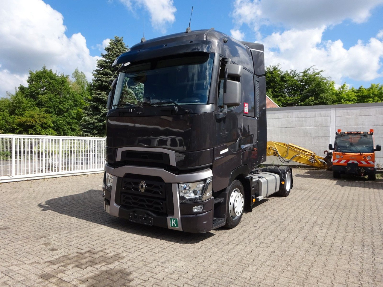 Renault T 520 Komfort SZM 4x2 - Τράκτορας: φωτογραφία 1 Renault T 520 Komfort SZM 4x2 - Τράκτορας: φωτογραφία 1