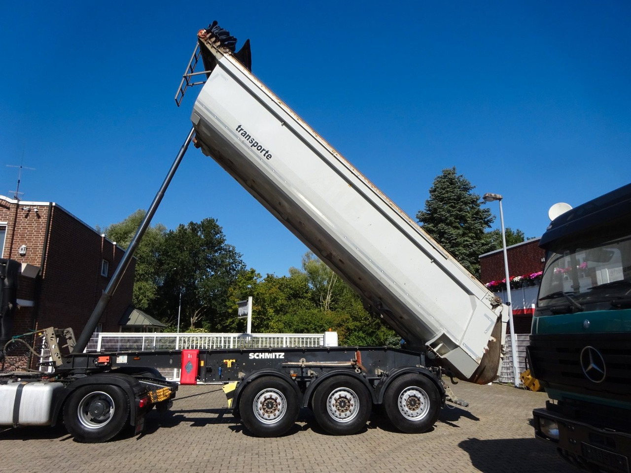 Schmitz Cargobull Kippauflieger mit 3 Achsen ca. 24 m³ 5x Bestand - Επικαθήμενο ανατρεπόμενο: φωτογραφία 1 Schmitz Cargobull Kippauflieger mit 3 Achsen ca. 24 m³ 5x Bestand - Επικαθήμενο ανατρεπόμενο: φωτογραφία 1