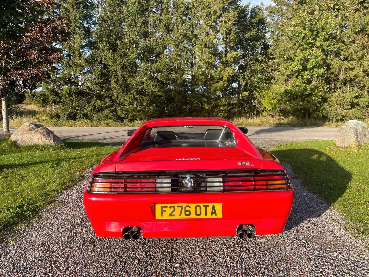 Ferrari 348 TB - Κουπέ αυτοκίνητο: φωτογραφία 4 Ferrari 348 TB - Κουπέ αυτοκίνητο: φωτογραφία 4