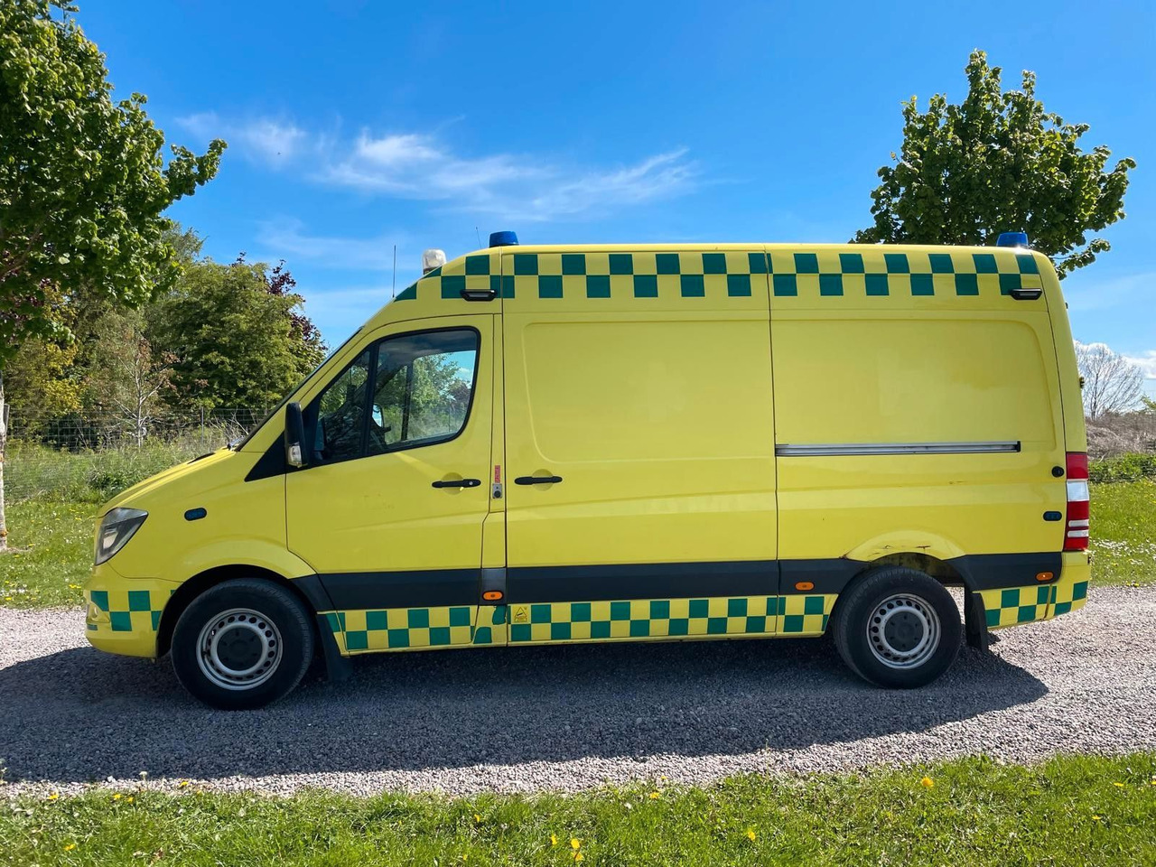 Mercedes-Benz Sprinter II Kasten 316 CDI Aut Ambulance* - Ασθενοφόρο: φωτογραφία 2 Mercedes-Benz Sprinter II Kasten 316 CDI Aut Ambulance* - Ασθενοφόρο: φωτογραφία 2