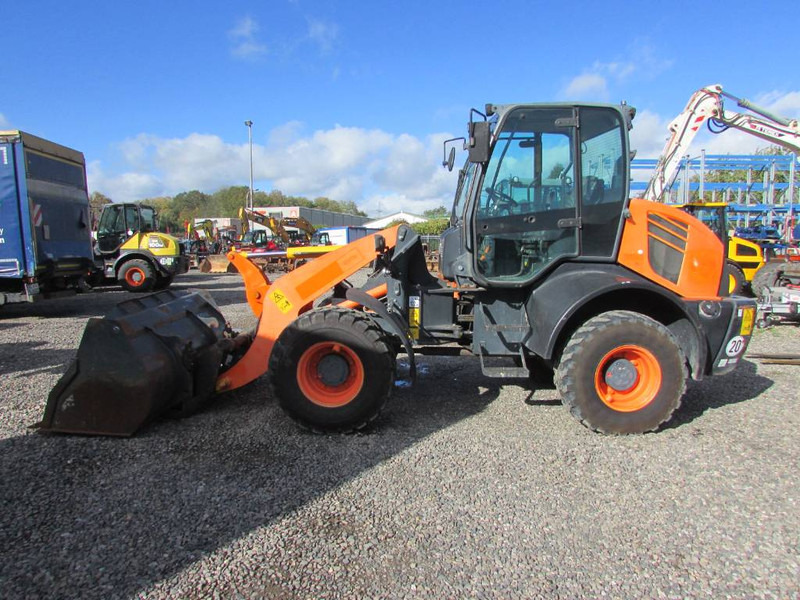 Komatsu WA 100 M-7 Radlader 28.000 EUR - Ελαστιχοφόρος φορτωτής: φωτογραφία 1 Komatsu WA 100 M-7 Radlader 28.000 EUR - Ελαστιχοφόρος φορτωτής: φωτογραφία 1