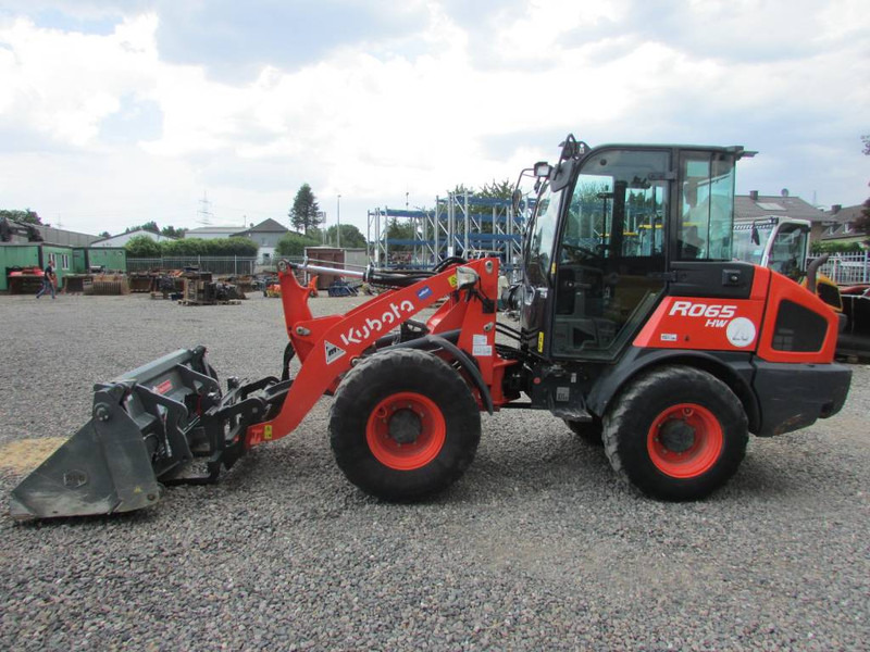 Kubota R 065 Radlader 32.500 EUR - Ελαστιχοφόρος φορτωτής: φωτογραφία 1 Kubota R 065 Radlader 32.500 EUR - Ελαστιχοφόρος φορτωτής: φωτογραφία 1