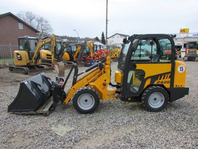 Schäffer 2428 SLT Schmalspur Radlader 32.500 Schaeffer - Ερπυστριοφόρος μικρός φορτωτής: φωτογραφία 5 Schäffer 2428 SLT Schmalspur Radlader 32.500 Schaeffer - Ερπυστριοφόρος μικρός φορτωτής: φωτογραφία 5