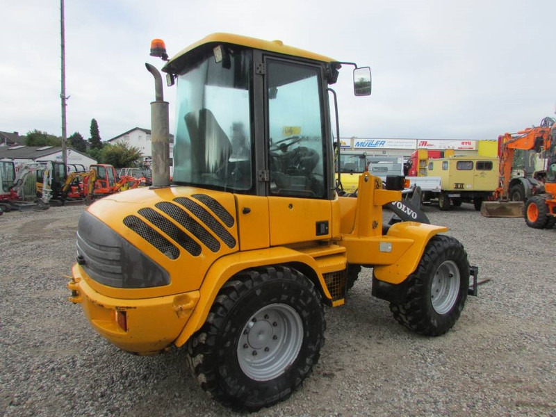 Volvo L 35 B-Z Radlader 16.000 EUR - Ελαστιχοφόρος φορτωτής: φωτογραφία 5 Volvo L 35 B-Z Radlader 16.000 EUR - Ελαστιχοφόρος φορτωτής: φωτογραφία 5