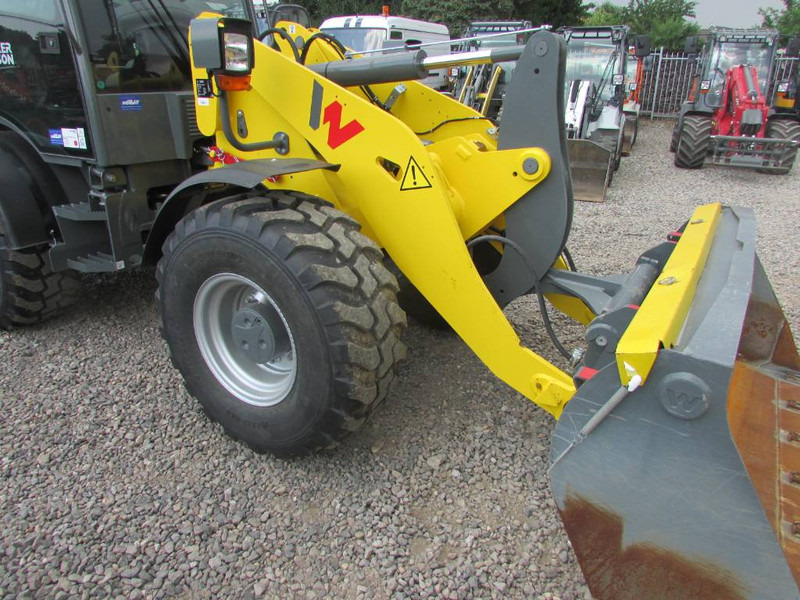 WACKER NEUSON WL 52 Radlader 39.900 EUR - Ελαστιχοφόρος φορτωτής: φωτογραφία 4 WACKER NEUSON WL 52 Radlader 39.900 EUR - Ελαστιχοφόρος φορτωτής: φωτογραφία 4