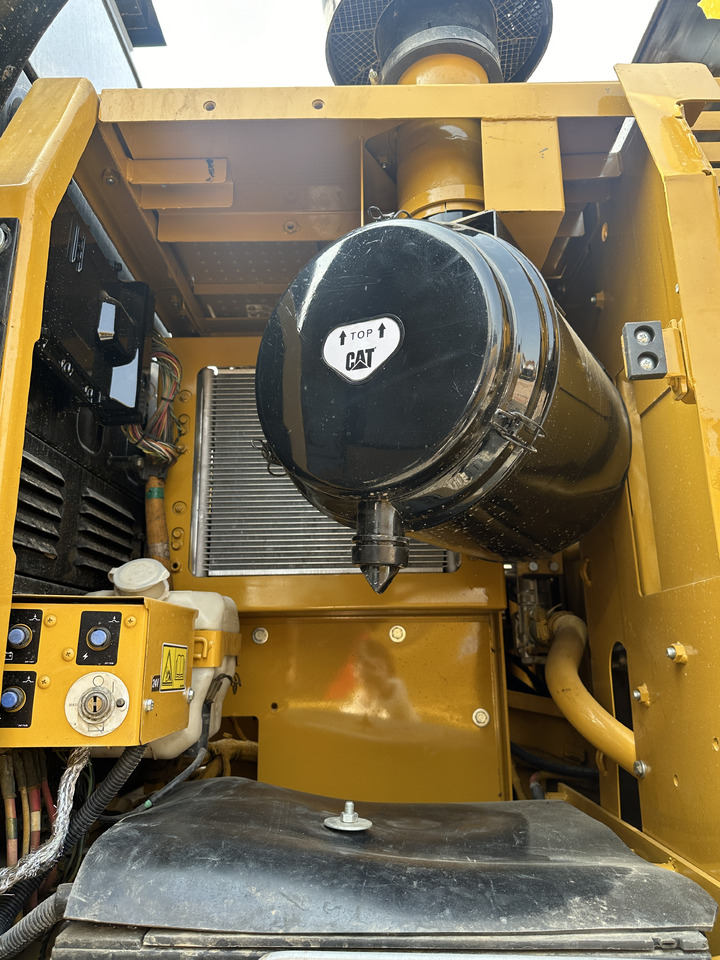 CATERPILLAR 329D2L - Ερπυστριοφόρος εκσκαφέας: φωτογραφία 3 CATERPILLAR 329D2L - Ερπυστριοφόρος εκσκαφέας: φωτογραφία 3