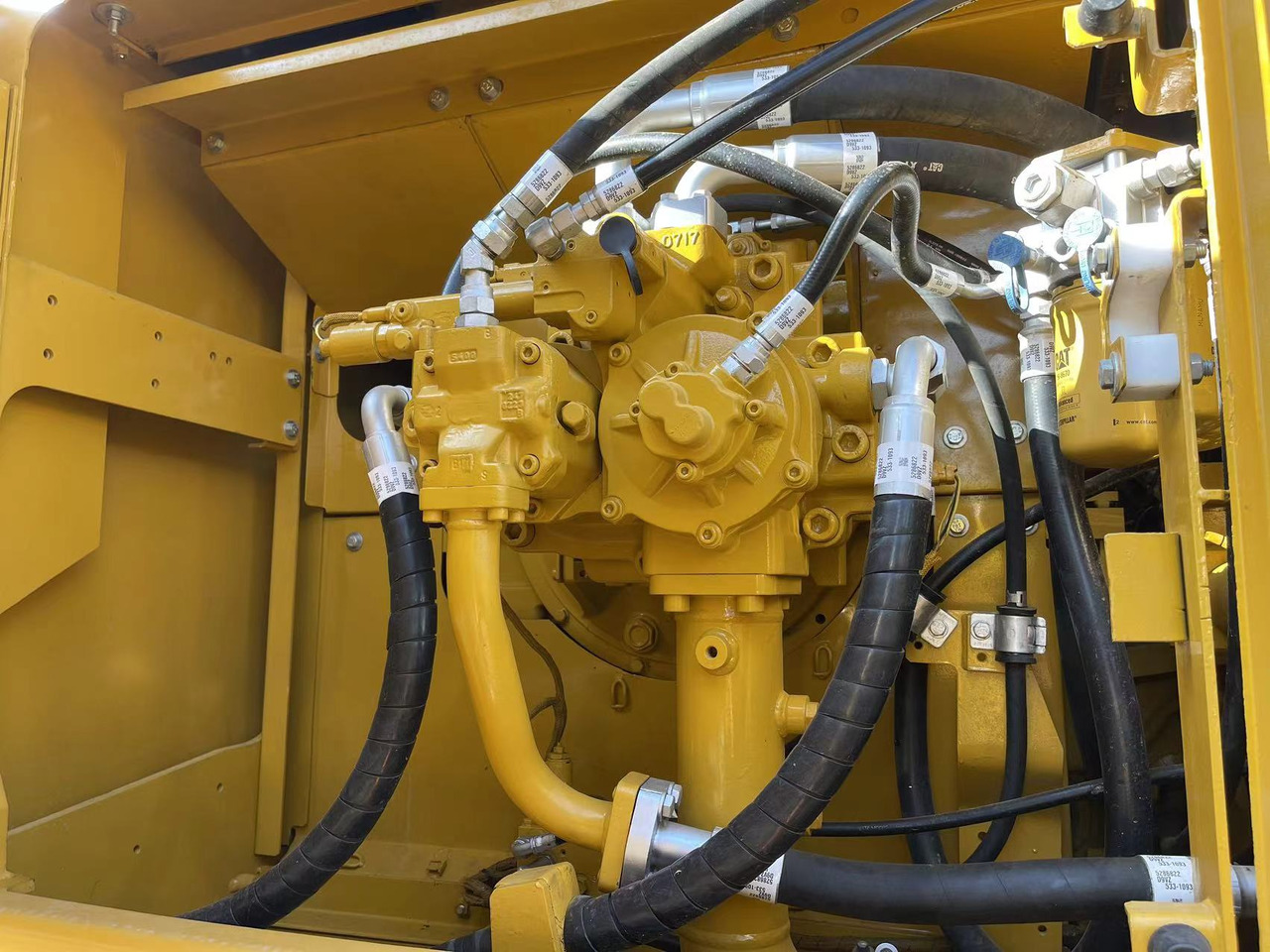 CATERPILLAR 349D2L - Ερπυστριοφόρος εκσκαφέας: φωτογραφία 4 CATERPILLAR 349D2L - Ερπυστριοφόρος εκσκαφέας: φωτογραφία 4