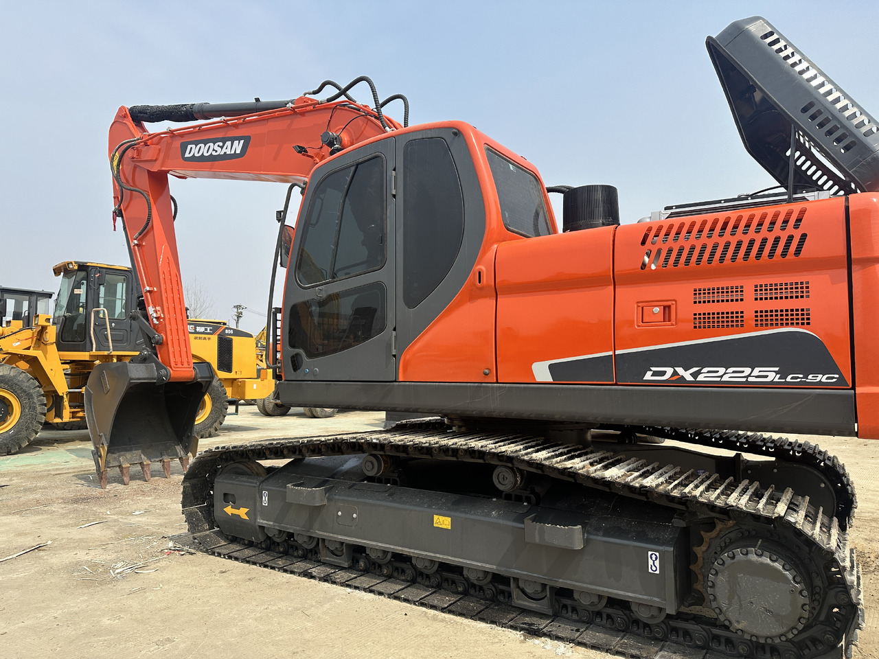 DOOSAN DX225LC-9C - Ερπυστριοφόρος εκσκαφέας: φωτογραφία 2 DOOSAN DX225LC-9C - Ερπυστριοφόρος εκσκαφέας: φωτογραφία 2